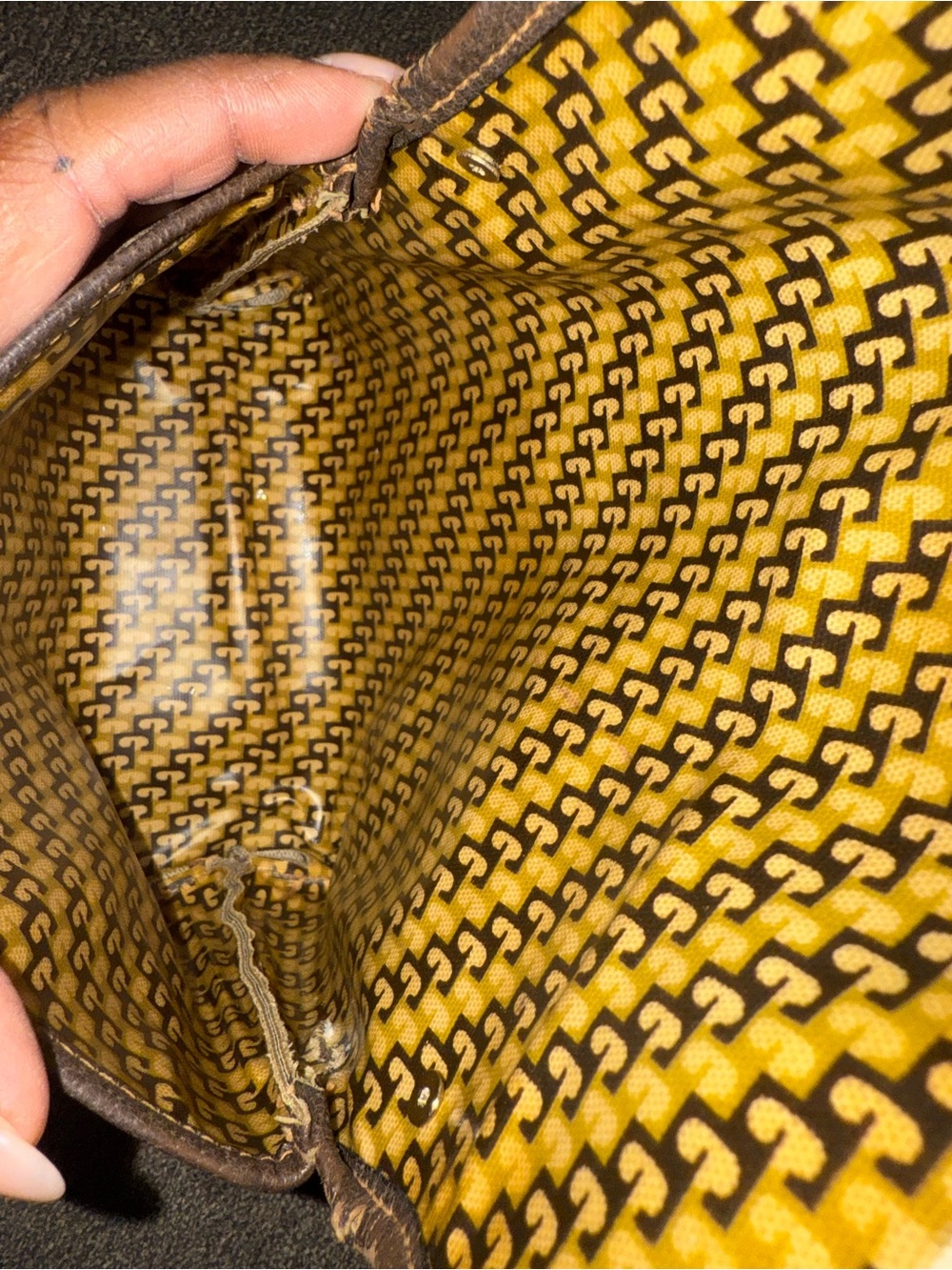 Vintage Gucci GG Supreme Pouch Clutch (No Strap) - Picture 10 of 12